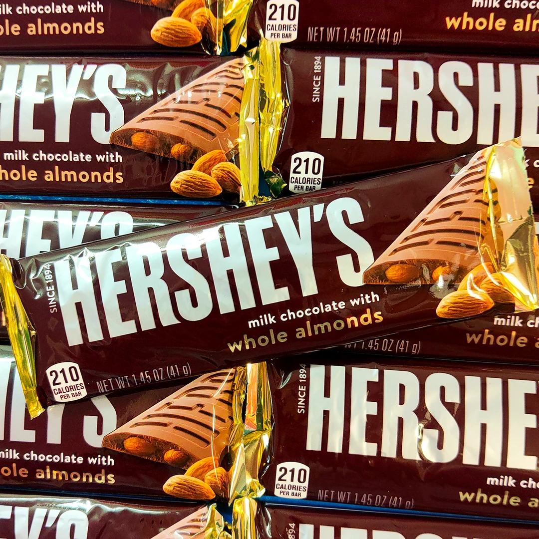 Hershey Milk Chocolate With Almonds 41g American Candy